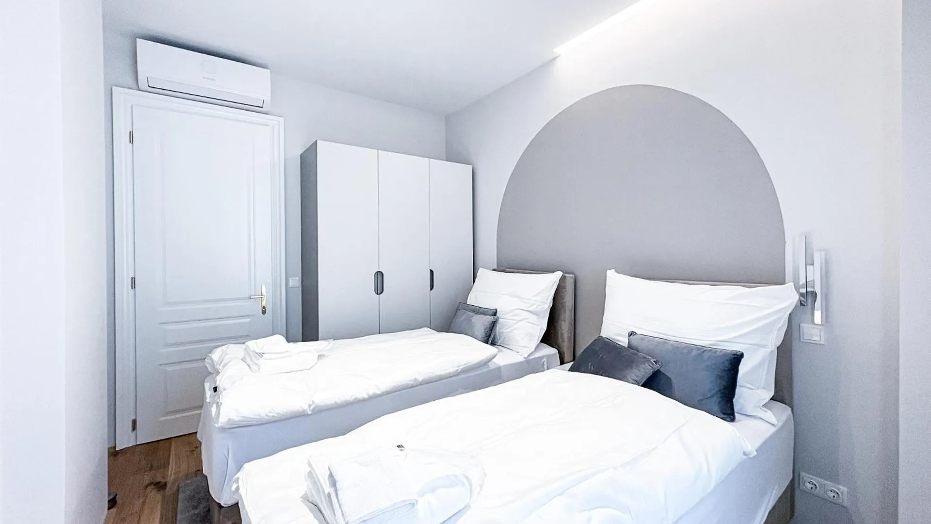 Apartment Magnificence Vienna 0*,  Austria